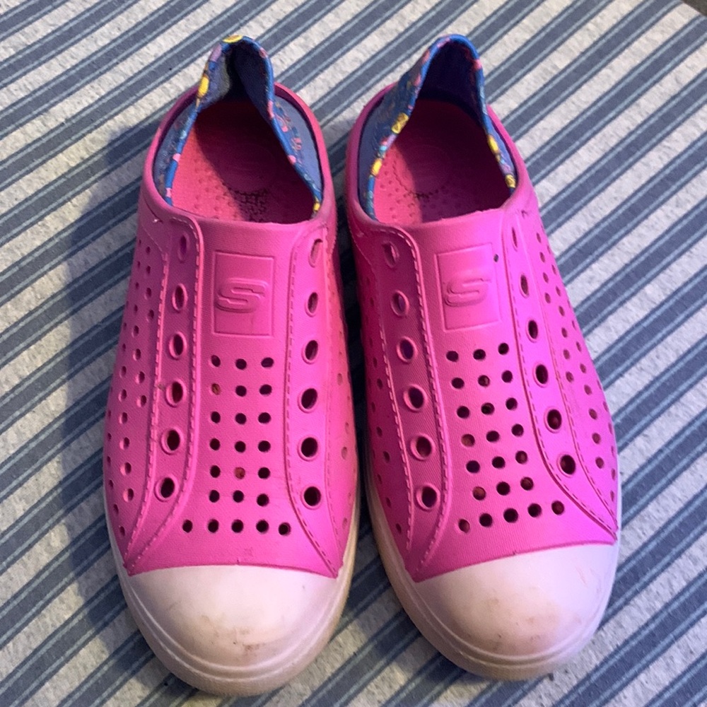 Girls light up water shoes